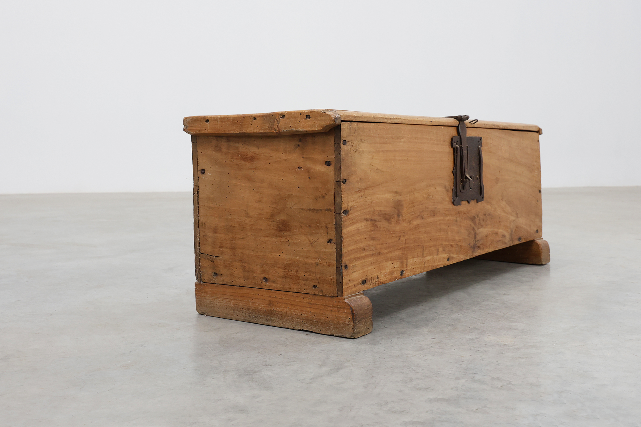 Rustic oak wooden chest, France ca. 1900thumbnail